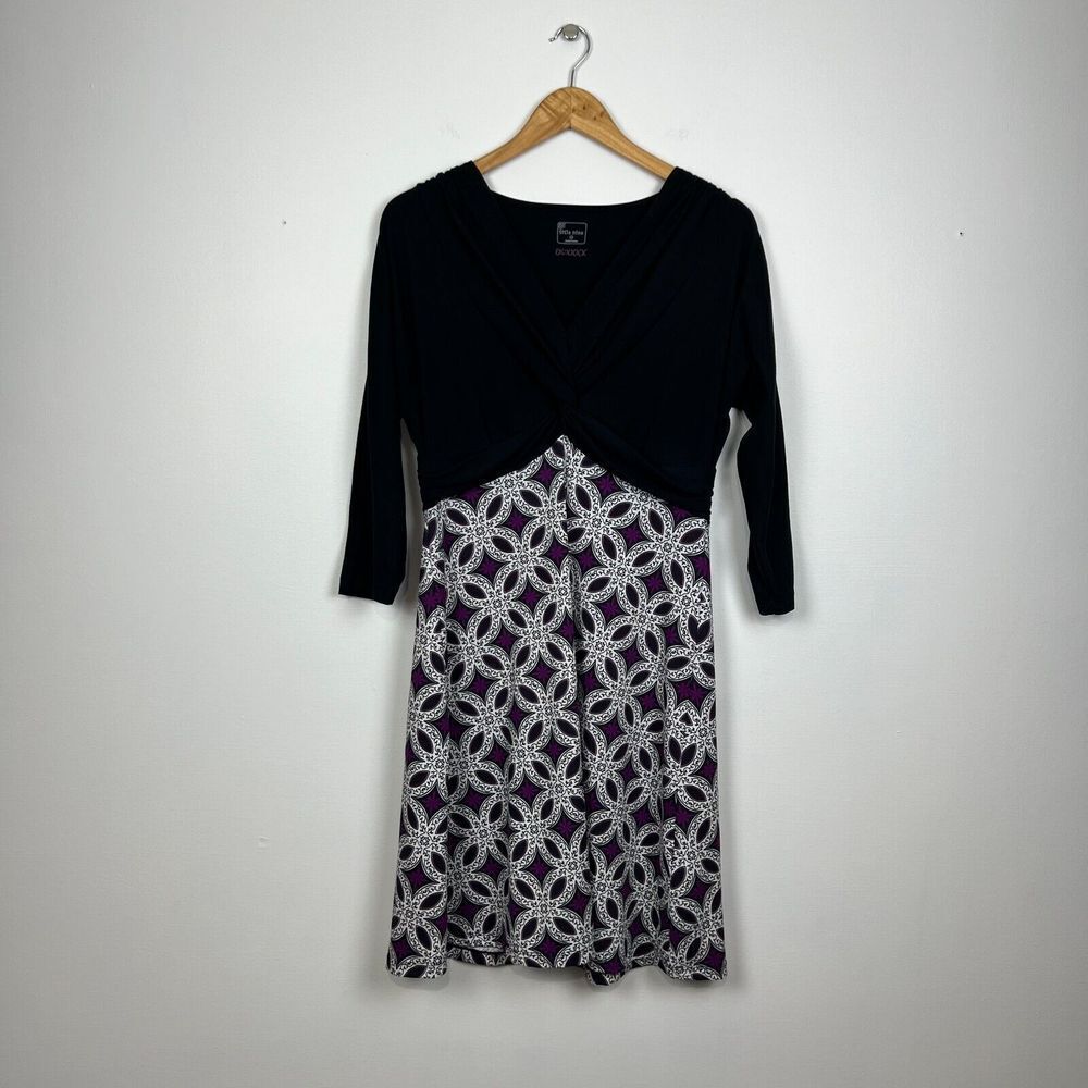 Title Nine Dress Medium Purple V Neck Twist Front Geometric Stretch Active